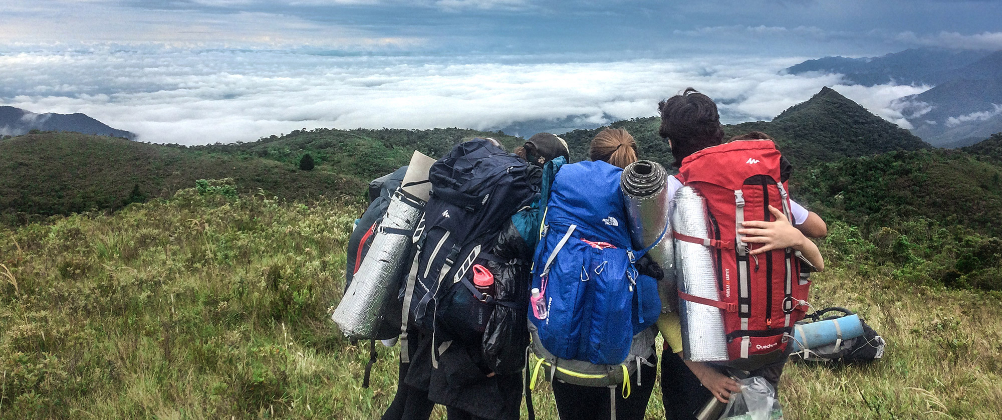 Alunos da expedição Duke of Edinburgh na travessia Pindamonhangaba - Campos do Jordão